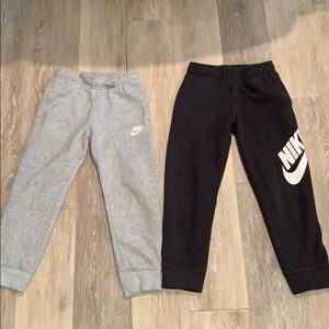 Nike sweatpants. Size 7, 6-7 years.